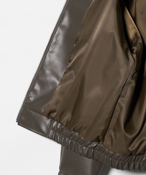 A DAY IN THE LIFE UNITED ARROWS(アデイインザライフユナイテッドアローズ)の「レザーライク A2ブルゾン <A DAY IN THE LIFE>(ブルゾン・レディース・ダークグレー/ダークブラウン/ブラック・FREE)」の17枚目の写真