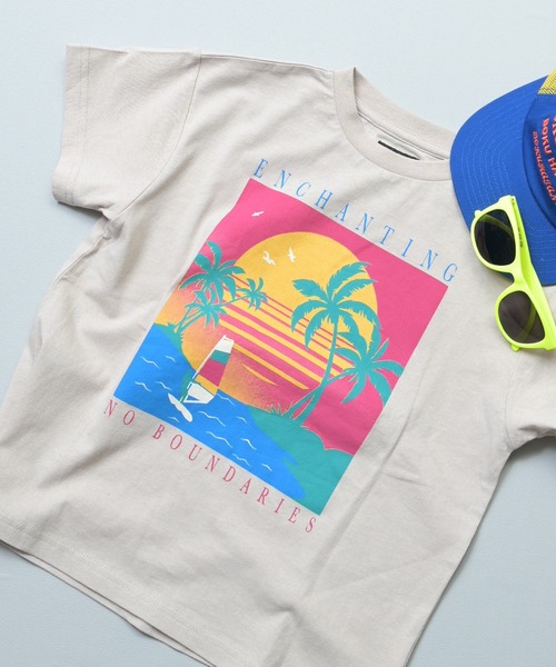 Life Support Products(ライフサポートプロダクツ)の「【プチプラ】サーフプリントTシャツ(Tシャツ/カットソー・キッズ・レッド/ピンク/オフホワイト/ブルー/ブラウン/カーキ/チャコール/マスタード/ベージュ/ダークブルー・130/150/140/100/95/90/80/120/110)」の21枚目の写真