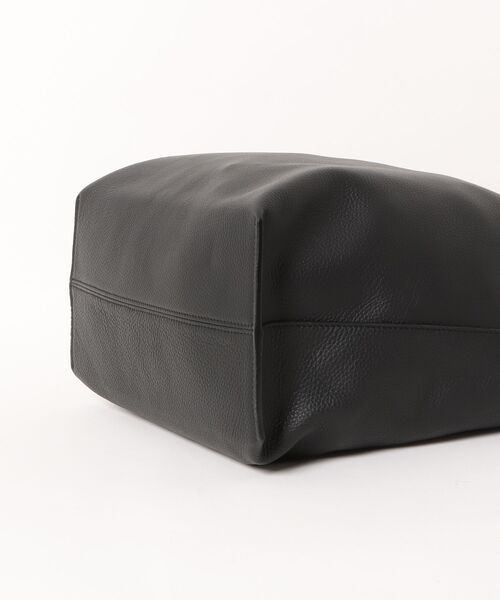 A.P.C.（アーペーセー）の「CABAS MAIKO（ショルダーバッグ・レディース・ブラック・ONESIZE）」の3枚目の写真