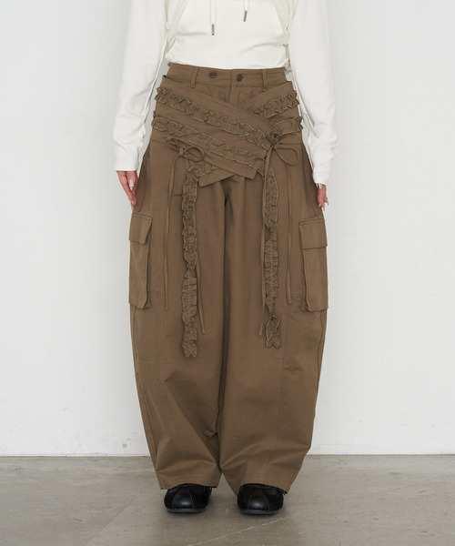 RAY CASSIN（レイカズン）の「デザインベルト付カーゴパンツ（カーゴパンツ・レディース・アイボリー/ベージュ/カーキ・FREE）」の19枚目の写真