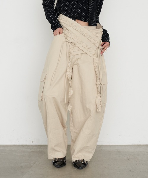 RAY CASSIN（レイカズン）の「デザインベルト付カーゴパンツ（カーゴパンツ・レディース・アイボリー/ベージュ/カーキ・FREE）」の12枚目の写真