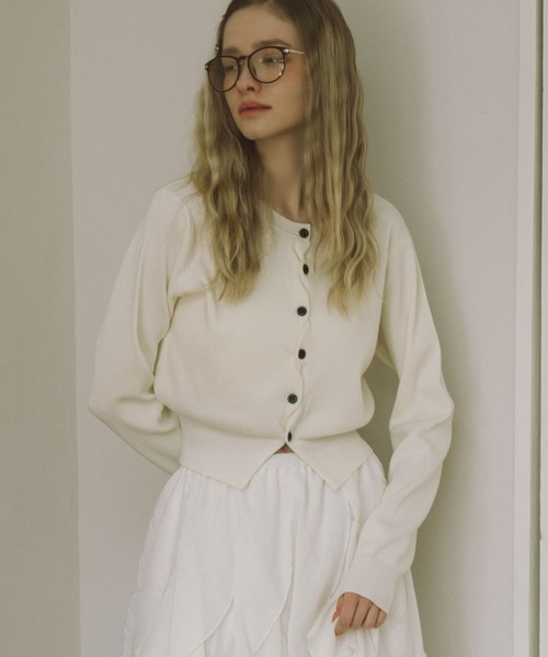 archives（アルシーヴ）の「シェルプレートクロスボタンニットカーディガン（カーディガン/ボレロ・レディース・グレー/アイボリー/ピンク/ネイビー/イエロー・MEDIUM）」の21枚目の写真