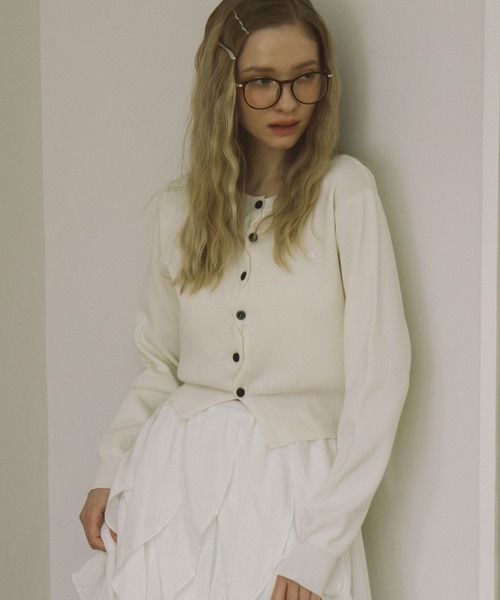 archives（アルシーヴ）の「シェルプレートクロスボタンニットカーディガン（カーディガン/ボレロ・レディース・グレー/アイボリー/ピンク/ネイビー/イエロー・MEDIUM）」の22枚目の写真