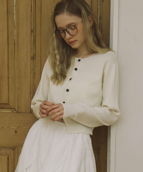 archives（アルシーヴ）の「シェルプレートクロスボタンニットカーディガン（カーディガン/ボレロ・レディース・グレー/アイボリー/ピンク/ネイビー/イエロー・MEDIUM）」の18枚目の写真