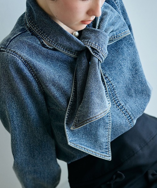Audie a Muses(オーディアミューズ)の「ライトデニムカラーステッチブラウス(シャツ/ブラウス・レディース・ネイビー・42/38)」の5枚目の写真