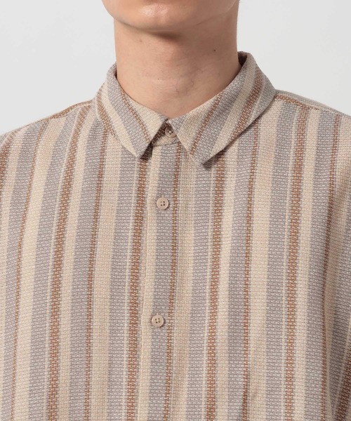 LAKOLE(ラコレ)の「ドビーストライプ長袖シャツ / 646594(シャツ/ブラウス・メンズ・ベージュ/ブラック・MEDIUM/LARGE)」の10枚目の写真