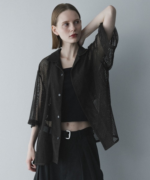 remer(リメール)の「ルーズオープンカラー透かし編みシャツ / loose open collar mesh shirt(シャツ/ブラウス・メンズ・ブラック/ホワイト/チャコールグレー/ネイビー・LARGE/X-SMALL/MEDIUM/SMALL)」の7枚目の写真