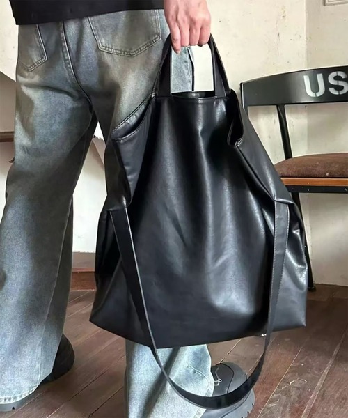 WESTBOY(ウエストボーイ)の「ユニセックス A4収納可 2WAY レザーライク ビッグトート&ショルダーバッグ WO26S5BG11(ショルダーバッグ・メンズ・ブラック・FREE)」の2枚目の写真