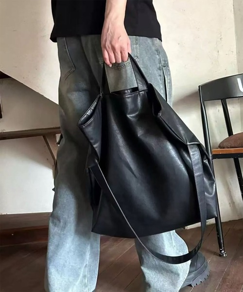 WESTBOY(ウエストボーイ)の「ユニセックス A4収納可 2WAY レザーライク ビッグトート&ショルダーバッグ WO26S5BG11(ショルダーバッグ・メンズ・ブラック・FREE)」の3枚目の写真