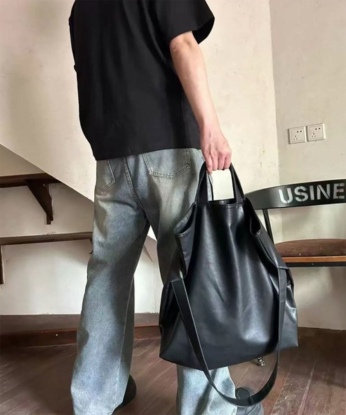WESTBOY(ウエストボーイ)の「ユニセックス A4収納可 2WAY レザーライク ビッグトート&ショルダーバッグ WO26S5BG11(ショルダーバッグ・メンズ・ブラック・FREE)」の8枚目の写真