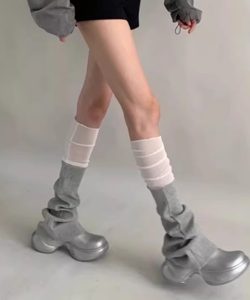 Vipoa(ヴィポア)の「チュールレイヤードレッグウォーマー(レッグウォーマー・レディース・グレー/ホワイト/ブラック/ダークグレー・FREE)」の22枚目の写真