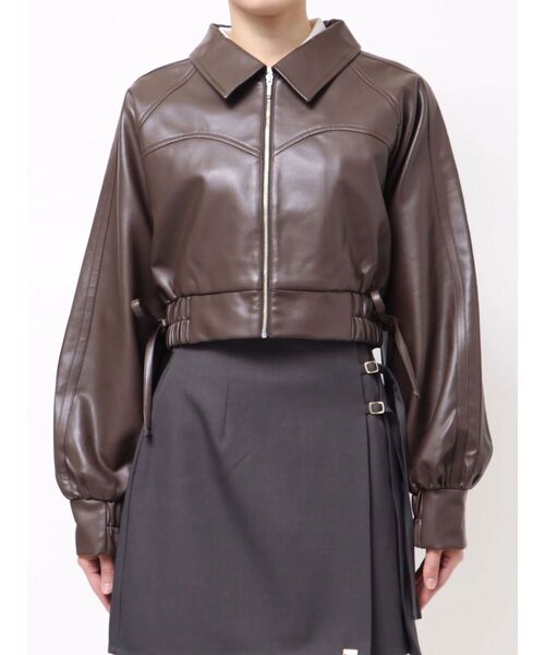 dazzlin（ダズリン）の「サイドギャザーショートブルゾン（ブルゾン・レディース・ダークブラウン/アイボリー・FREE）」の20枚目の写真