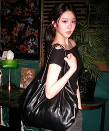 IDWS（アイドンワナセル）の「Pitcher Hobo Bag Black（ショルダーバッグ）」