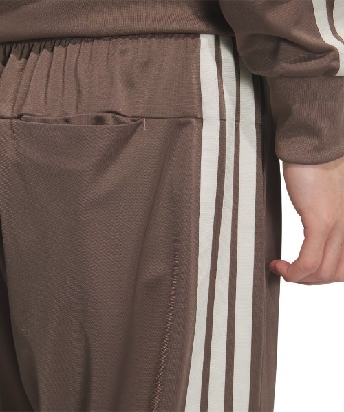 adidas(アディダス)の「アディダス adidas スタジアム トリコット ルーズフィット ストレート レッグ パンツ(その他パンツ・メンズ・ダークブルー/ブラック/ブラウン・S/M/L/LL/3L)」の7枚目の写真