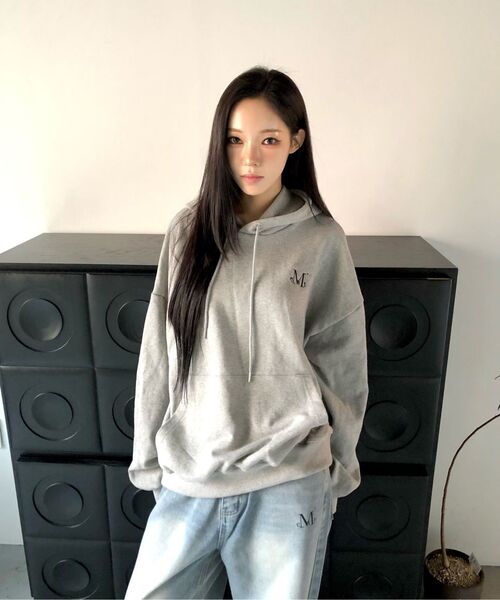 MUCENT（ムセント）の「アフィットバックレタリングフードTシャツ 男女共用 (2カラー)（パーカー・レディース・ブラック/グレー・FREE）」の10枚目の写真