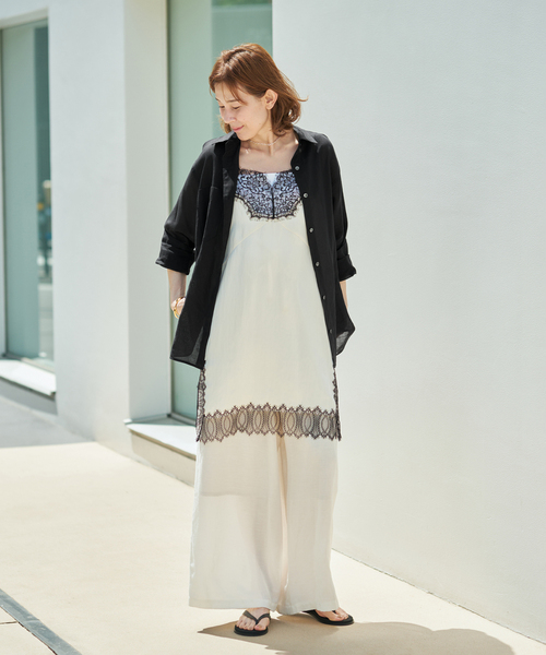 VERMEIL par iena(ヴェルメイユパーイエナ)の「Airy Ramie Over シャツ(シャツ/ブラウス・レディース・ブラック/ブルー/ホワイト・FREE)」の4枚目の写真