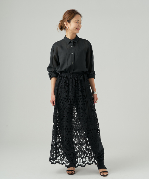 VERMEIL par iena(ヴェルメイユパーイエナ)の「Airy Ramie Over シャツ(シャツ/ブラウス・レディース・ブラック/ブルー/ホワイト・FREE)」の10枚目の写真