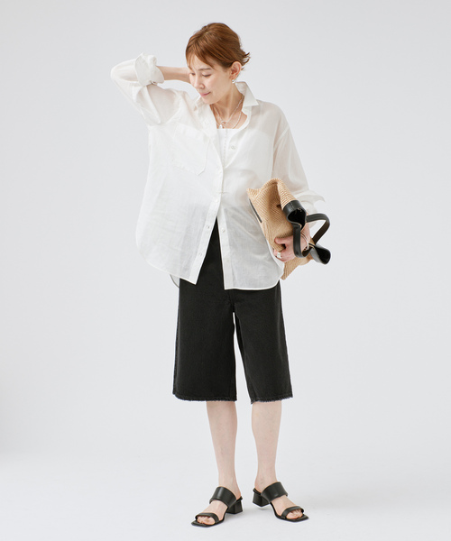 VERMEIL par iena(ヴェルメイユパーイエナ)の「Airy Ramie Over シャツ(シャツ/ブラウス・レディース・ブラック/ブルー/ホワイト・FREE)」の12枚目の写真