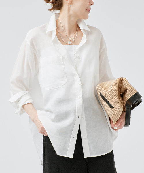 VERMEIL par iena(ヴェルメイユパーイエナ)の「Airy Ramie Over シャツ(シャツ/ブラウス・レディース・ブラック/ブルー/ホワイト・FREE)」の15枚目の写真