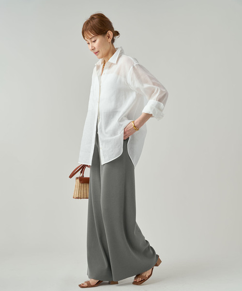 VERMEIL par iena(ヴェルメイユパーイエナ)の「Airy Ramie Over シャツ(シャツ/ブラウス・レディース・ブラック/ブルー/ホワイト・FREE)」の22枚目の写真