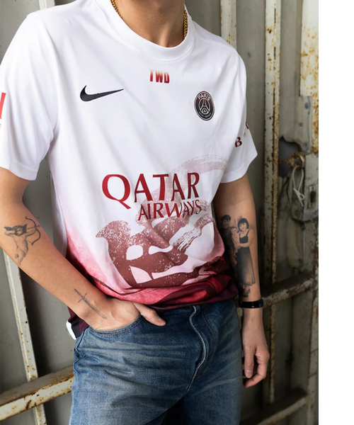 NIKE(ナイキ)の「【Paris Saint-Germain 】Team Wang Collector's Item Uniform(Tシャツ/カットソー・メンズ・ホワイト・X-LARGE/LARGE/MEDIUM/XX-LARGE)」の6枚目の写真