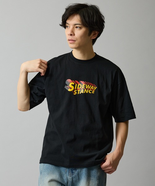 En serio TOKYO（エンソリオトーキョー）の「【SIDEWAYSTANCE】3Dロゴ半袖Tシャツ 70709（Tシャツ/カットソー・メンズ・ホワイト/ダークブルー/ブラック・SMALL/MEDIUM/X-LARGE）」の2枚目の写真