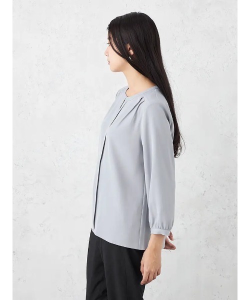 HARUYAMA(ハルヤマ)の「ソフトツイル前タックブラウス カットソー ソフィーチェ ウォッシャブル 通年 【SOFFICE】(シャツ/ブラウス・レディース・オフホワイト/サックスブルー/ベージュ・M/LL/L/S)」の10枚目の写真