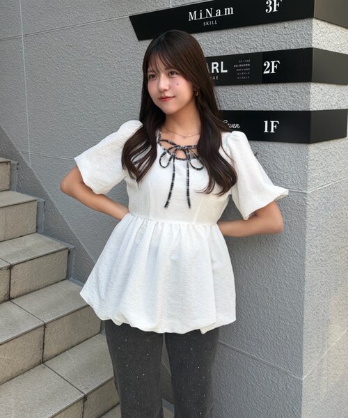 continuer de NICE CLAUP（コンティニューデナイスクラップ）の「【yuzu企画】推し活にも♡バルーンチュニック（シャツ/ブラウス・レディース・オフホワイト/チェック/ドット/ピンク・FREE）」の2枚目の写真