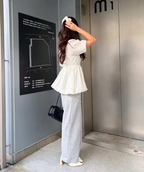 continuer de NICE CLAUP（コンティニューデナイスクラップ）の「【yuzu企画】推し活にも♡バルーンチュニック（シャツ/ブラウス・レディース・オフホワイト/チェック/ドット/ピンク・FREE）」の13枚目の写真