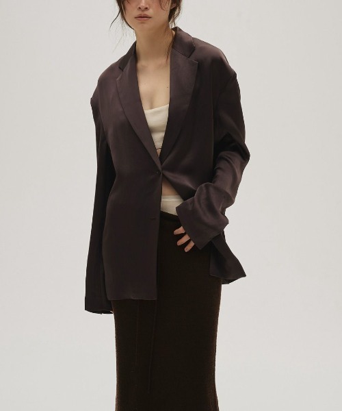 TODAYFUL(トゥデイフル)の「Satin Over Jacket 12610103(テーラードジャケット・レディース・ブラウン/オフホワイト/ブラック・36/38)」の9枚目の写真