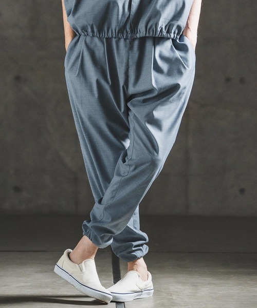 GLIMCLAP(グリムクラップ)の「mp14930- Bamboo Blend Chambray Gathered Hem Pants バルーンパンツ(202-043-gls-cg)(その他パンツ・メンズ・ブラウン/ネイビー/ブラック・S/M/L)」の1枚目の写真