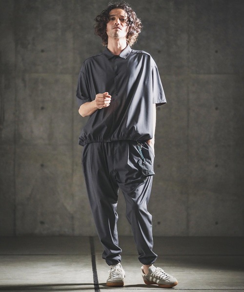 GLIMCLAP(グリムクラップ)の「mp14930- Bamboo Blend Chambray Gathered Hem Pants バルーンパンツ(202-043-gls-cg)(その他パンツ・メンズ・ブラウン/ネイビー/ブラック・S/M/L)」の19枚目の写真
