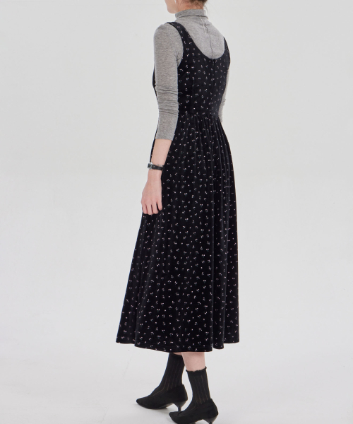 MAIA(マイア)の「ベルベットフラワーワンピース-ピンク(テンセルTシャツセット)(ワンピース・レディース・その他・MEDIUM/LARGE)」の3枚目の写真