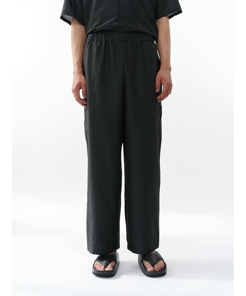 marka（マーカ）の「WIDE CYLINDER FIT EASY PANTS（スラックス・メンズ・ストライプ・2/1）」の2枚目の写真