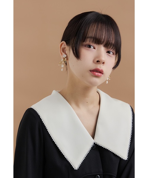 niana(ニアナ)の「パールフラワーイヤリング ゴールド シルバー 結婚式 二次会 同窓会 成人式 パーティー お呼ばれ オケージョン フォーマル(イヤリング・レディース・ゴールド/シルバー・FREE)」の4枚目の写真