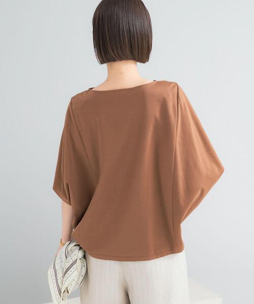 URBAN RESEARCH ROSSO WOMEN(アーバンリサーチ ロッソ)の「『WEB/一部店舗限定』UVカットクールタッチ5分袖ドルマンプルオーバー(Tシャツ/カットソー・レディース・キャメル/ネイビー/オフホワイト・FREE)」の13枚目の写真