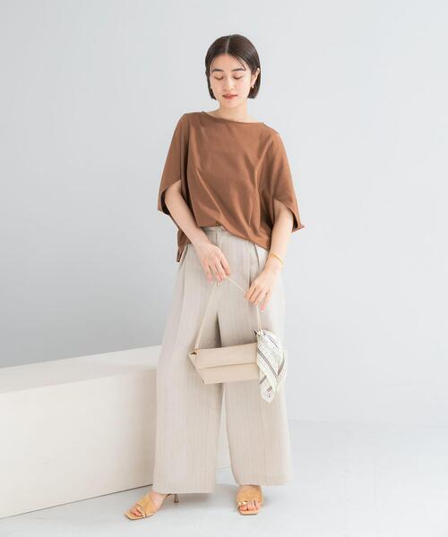 URBAN RESEARCH ROSSO WOMEN(アーバンリサーチ ロッソ)の「『WEB/一部店舗限定』UVカットクールタッチ5分袖ドルマンプルオーバー(Tシャツ/カットソー・レディース・キャメル/ネイビー/オフホワイト・FREE)」の14枚目の写真