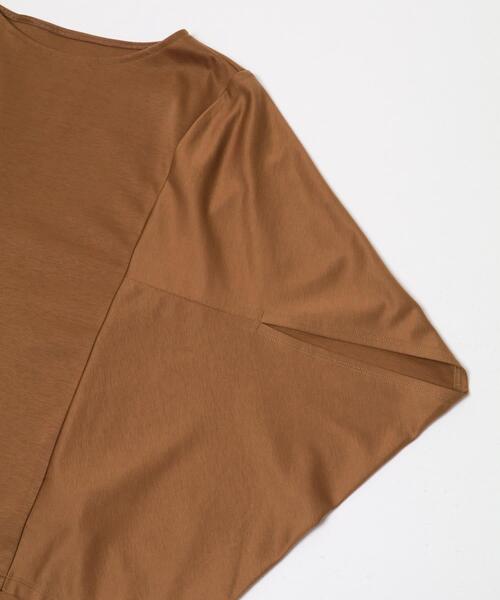 URBAN RESEARCH ROSSO WOMEN(アーバンリサーチ ロッソ)の「『WEB/一部店舗限定』UVカットクールタッチ5分袖ドルマンプルオーバー(Tシャツ/カットソー・レディース・キャメル/ネイビー/オフホワイト・FREE)」の16枚目の写真