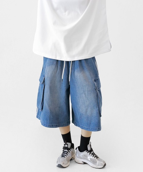 minsobi(ミンソビ)の「トラックラインデニムバミューダパンツ(カーゴパンツ・レディース・ブラック/ブルー・FREE)」の19枚目の写真