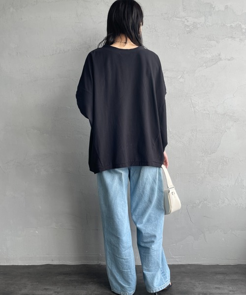mizuiroind（ミズイロインド）の「[mizuiro ind/ミズイロインド] コクーンワイド プルオーバーTシャツ（Tシャツ/カットソー・レディース・オフホワイト/ブラック・F）」の4枚目の写真