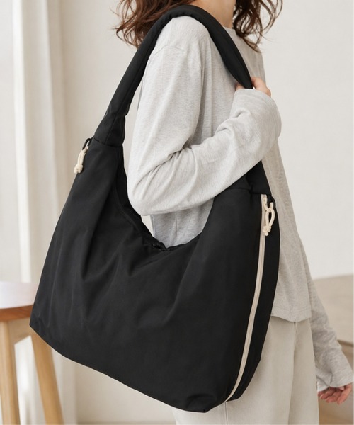 anello(アネロ)の「anello POMY ポミー BIGトート(トートバッグ・レディース・アイボリー/ブラック/ライトイエロー/ピンク/ブラウン・FREE)」の1枚目の写真