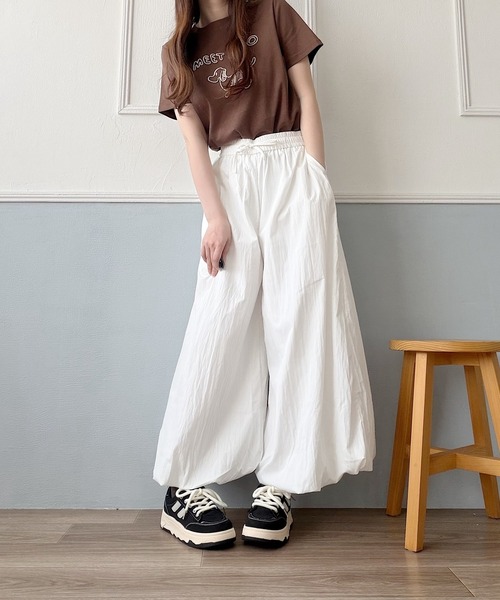Nana(ナナ)の「ボリュームバルーンワイドパンツ(その他パンツ・レディース・ホワイト・FREE)」の2枚目の写真