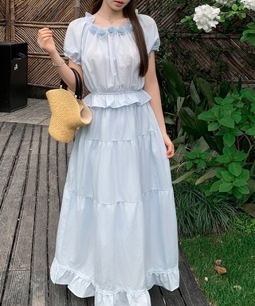 AMAJI(アマジ)の「キャミソール+ハイウエスト スカート セットアップ(セットアップ・レディース・ライトブルー・SMALL/MEDIUM/LARGE/X-LARGE)」の1枚目の写真