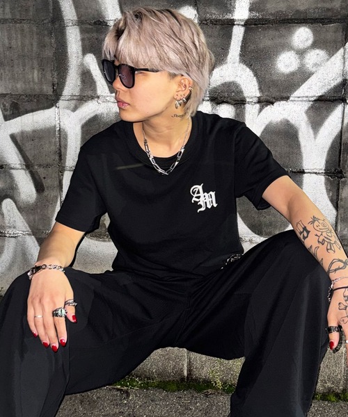 ATMARK(アットマーク)の「《3サイズ展開 / UNISEX 》ATMARK ワンポイントロゴ刺繍 半袖Tシャツ ハート グラフィティ オールド(Tシャツ/カットソー・メンズ・ブラック系2/ホワイト系3/ブラック系4/ブラック系3/ブラック系1/ホワイト系4/ホワイト系2/ホワイト系1・S/L/M)」の8枚目の写真