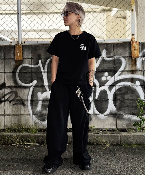 ATMARK(アットマーク)の「《3サイズ展開 / UNISEX 》ATMARK ワンポイントロゴ刺繍 半袖Tシャツ ハート グラフィティ オールド(Tシャツ/カットソー・メンズ・ブラック系2/ホワイト系3/ブラック系4/ブラック系3/ブラック系1/ホワイト系4/ホワイト系2/ホワイト系1・S/L/M)」の12枚目の写真