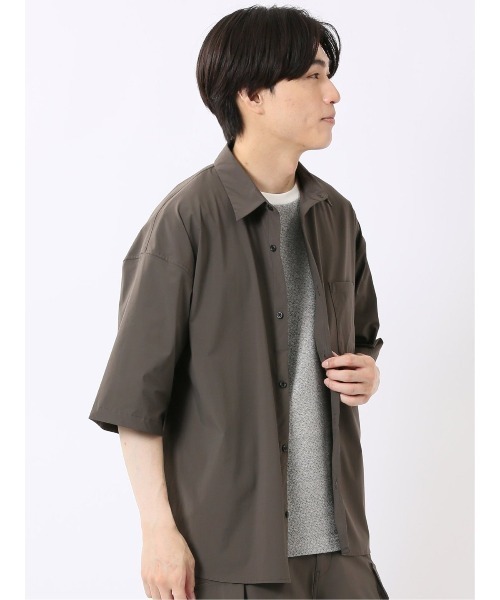 TAKA-Q(タカキュー)の「軽量 ストレッチ ナイロン混 半袖 シャツ セットアップ可能 メンズ(シャツ/ブラウス・メンズ・ネイビー/ブラウン・MEDIUM/LARGE/X-LARGE)」の21枚目の写真