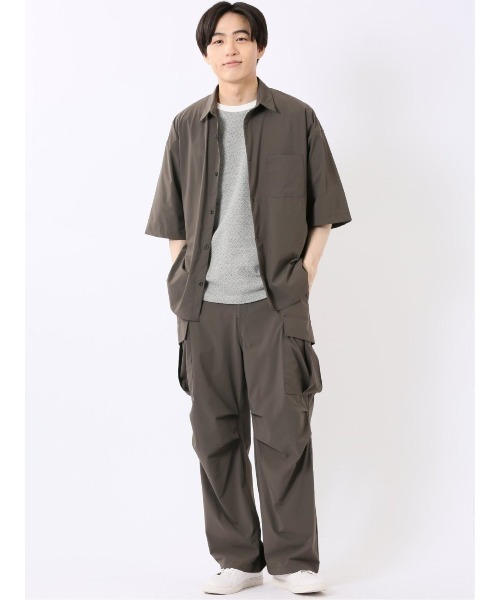 TAKA-Q(タカキュー)の「軽量 ストレッチ ナイロン混 半袖 シャツ セットアップ可能 メンズ(シャツ/ブラウス・メンズ・ネイビー/ブラウン・MEDIUM/LARGE/X-LARGE)」の22枚目の写真