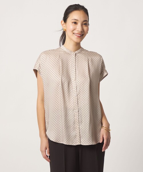 A DAY IN THE LIFE UNITED ARROWS(アデイインザライフユナイテッドアローズ)の「バックプリーツ シャツブラウス <A DAY IN THE LIFE>(シャツ/ブラウス・レディース・ベージュ/オフホワイト/ブラック/ライトブルー・FREE)」の8枚目の写真
