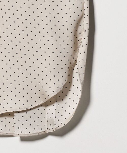 A DAY IN THE LIFE UNITED ARROWS(アデイインザライフユナイテッドアローズ)の「バックプリーツ シャツブラウス <A DAY IN THE LIFE>(シャツ/ブラウス・レディース・ベージュ/オフホワイト/ブラック/ライトブルー・FREE)」の18枚目の写真