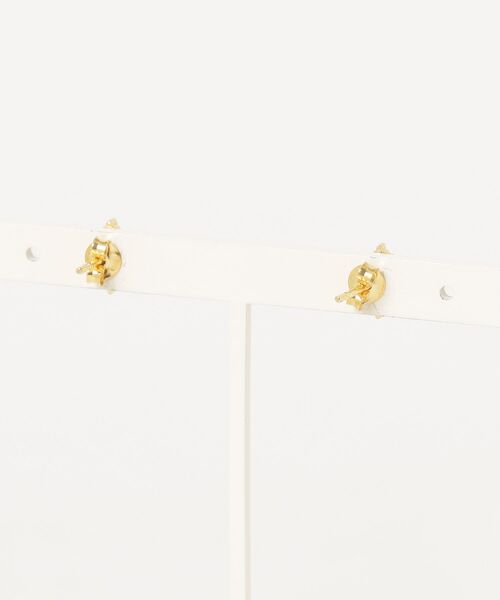 tone（トーン）の「Gold2ストーンピアスSV925(OG)（ピアス（両耳用）・レディース・ゴールド・FREE）」の2枚目の写真